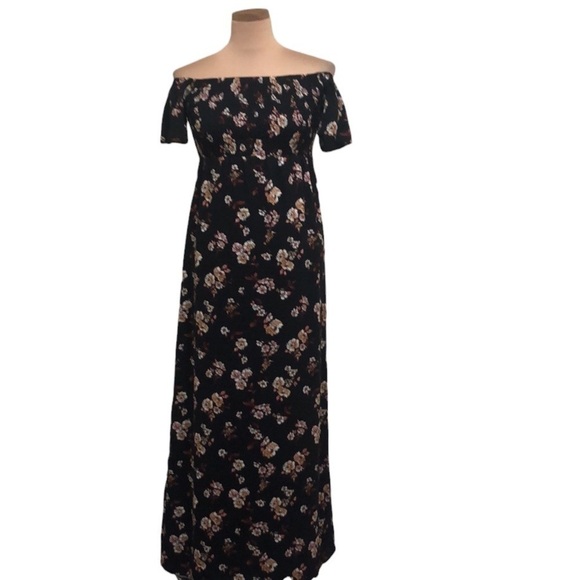 Socialite Dresses & Skirts - Nordstrom Socialite Maxi Dress Size XS Black Floral Off Shoulder OTS